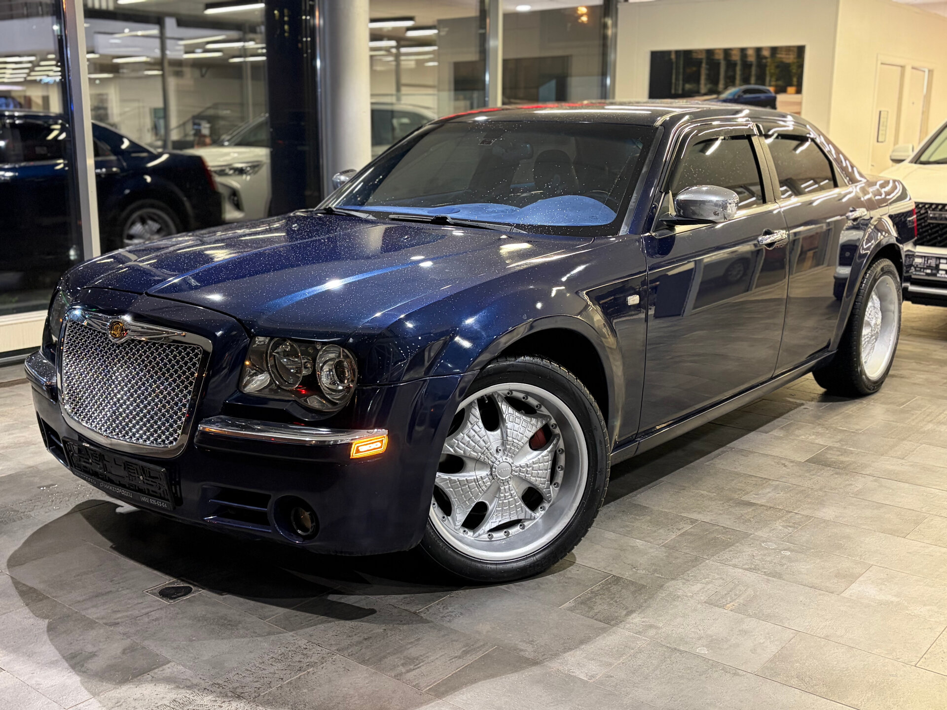Chrysler 300C 3.5 AT (249 л.с.), 2004 — купить в Нижнем Новгороде