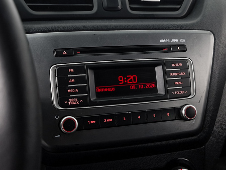 Kia Rio 1.6 AT (123 л.с.), 2015 Kia Rio 1.6 AT (123 л.с.), 2015 — купить в Нижнем Новгороде