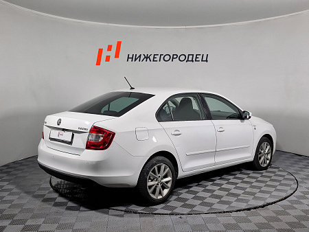 Skoda Rapid 1.6 AT (110 л.с.), 2015 — купить в Нижнем Новгороде