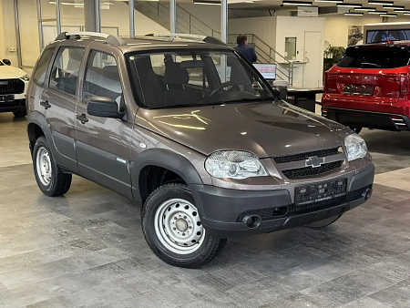 Chevrolet Niva 1.7 MT (80 л.с.) 4WD, 2013 Chevrolet Niva 1.7 MT (80 л.с.) 4WD, 2013 — купить в Нижнем Новгороде