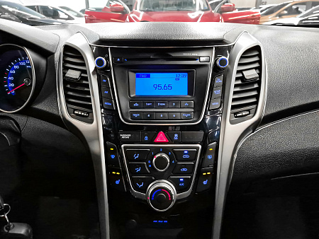 Hyundai i30 1.6 AT (130 л.с.), 2012 — купить в Нижнем Новгороде