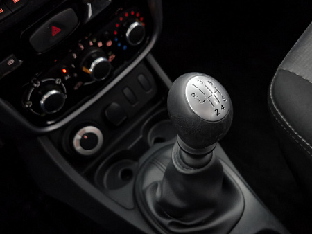 Renault Duster 1.6 MT (102 л.с.) 4WD, 2014 Renault Duster 1.6 MT (102 л.с.) 4WD, 2014 — купить в Нижнем Новгороде