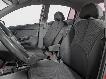 Kia Rio 1.4 AT (95 л.с.), 2010 — купить в Нижнем Новгороде