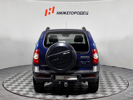 Chevrolet Niva 1.7 MT (80 л.с.) 4WD, 2017 Chevrolet Niva 1.7 MT (80 л.с.) 4WD, 2017 — купить в Нижнем Новгороде