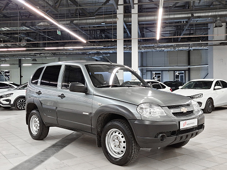 Chevrolet Niva 1.7 MT (80 л.с.) 4WD, 2014 Chevrolet Niva 1.7 MT (80 л.с.) 4WD, 2014 — купить в Нижнем Новгороде
