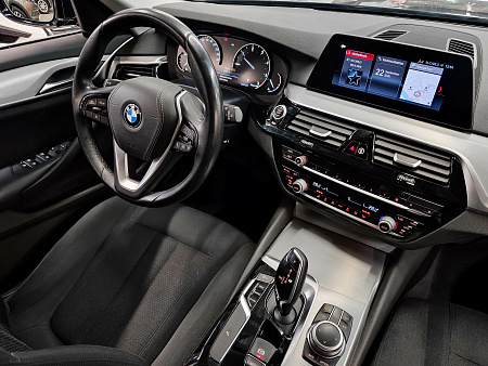 BMW 5 серии 520d xDrive 2.0d AT (190 л.с.) 4WD, 2019 — купить в Нижнем Новгороде