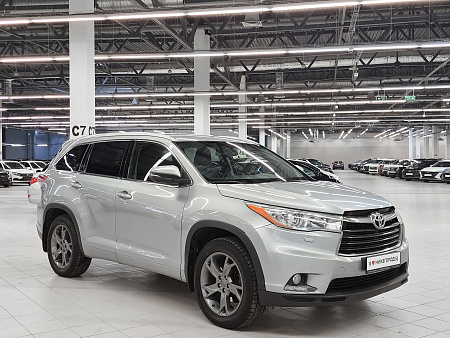 Toyota Highlander 3.5 AT (249 л.с.) 4WD, 2014 Toyota Highlander 3.5 AT (249 л.с.) 4WD, 2014 — купить в Нижнем Новгороде