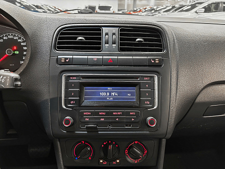 Volkswagen Polo 1.6 AT (105 л.с.), 2014 Volkswagen Polo 1.6 AT (105 л.с.), 2014 — купить в Нижнем Новгороде