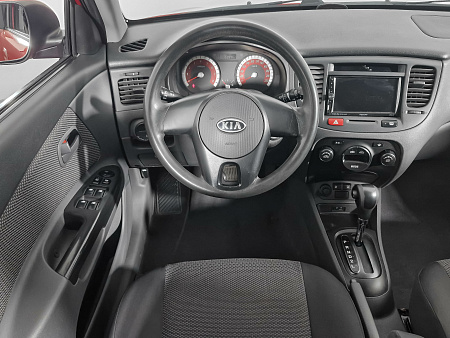 Kia Rio 1.4 AT (95 л.с.), 2010 — купить в Нижнем Новгороде