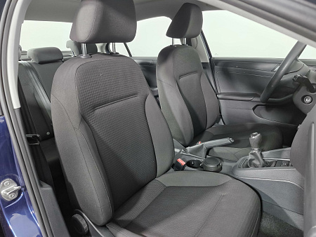 Volkswagen Jetta 1.6 MT (85 л.с.), 2015 Volkswagen Jetta 1.6 MT (85 л.с.), 2015 — купить в Нижнем Новгороде