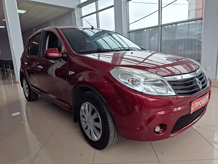 Renault Sandero 1.6 MT (84 л.с.), 2012 Renault Sandero 1.6 MT (84 л.с.), 2012 — купить в Нижнем Новгороде