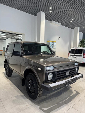 Lada (Ваз) Niva Legend 1.8 MT (90 л.с.) 4WD, 2026 Lada (Ваз) Niva Legend 1.8 MT (90 л.с.) 4WD, 2026 — купить в Нижнем Новгороде