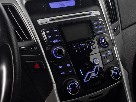 Hyundai Sonata 2.0 AT (150 л.с.), 2011 Hyundai Sonata 2.0 AT (150 л.с.), 2011 — купить в Нижнем Новгороде