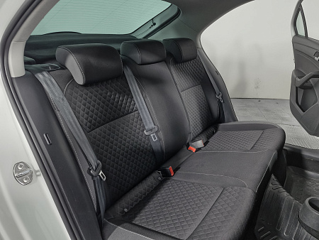 Skoda Rapid 1.6 AT (110 л.с.), 2015 — купить в Нижнем Новгороде