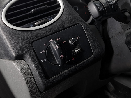 Ford Focus 1.6 MT (100 л.с.), 2011 — купить в Нижнем Новгороде