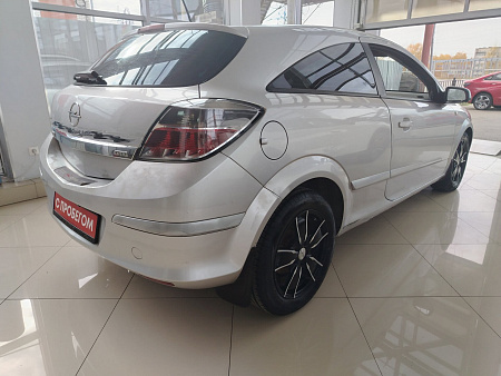 Opel Astra GTC 1.6 MT (115 л.с.), 2008 Opel Astra GTC 1.6 MT (115 л.с.), 2008 — купить в Нижнем Новгороде