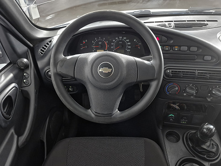 Chevrolet Niva 1.7 MT (80 л.с.) 4WD, 2012 Chevrolet Niva 1.7 MT (80 л.с.) 4WD, 2012 — купить в Нижнем Новгороде