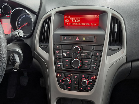 Opel Astra 1.6 MT (115 л.с.), 2012 — купить в Нижнем Новгороде