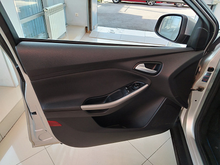 Ford Focus 1.6 MT (105 л.с.), 2011 Ford Focus 1.6 MT (105 л.с.), 2011 — купить в Нижнем Новгороде