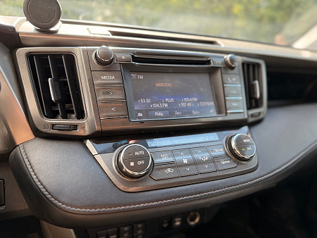 Toyota RAV4 2.0 CVT (146 л.с.) 4WD, 2014 Toyota RAV4 2.0 CVT (146 л.с.) 4WD, 2014 — купить в Нижнем Новгороде