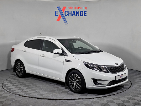 Kia Rio 4-speed 1.6 AT (123 л.с.), 2014 Kia Rio 4-speed 1.6 AT (123 л.с.), 2014 — купить в Нижнем Новгороде