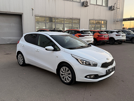 Kia Ceed 1.6 MT (129 л.с.), 2013 Kia Ceed 1.6 MT (129 л.с.), 2013 — купить в Нижнем Новгороде