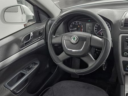 Skoda Octavia 1.6 MT (102 л.с.), 2013 — купить в Нижнем Новгороде