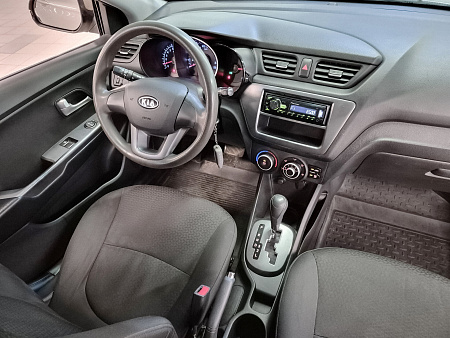 Kia Rio 1.4 AT (107 л.с.), 2012 Kia Rio 1.4 AT (107 л.с.), 2012 — купить в Нижнем Новгороде