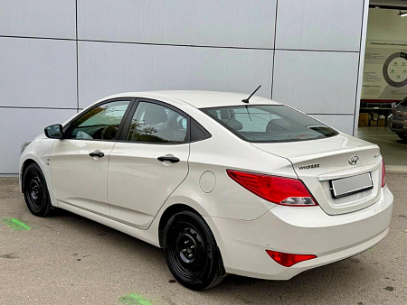 Hyundai Solaris 1.6 AT (123 л.с.), 2015 Hyundai Solaris 1.6 AT (123 л.с.), 2015 — купить в Нижнем Новгороде