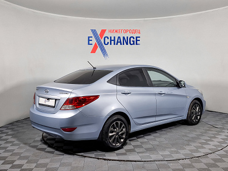 Hyundai Solaris 1.4 MT (107 л.с.), 2011 Hyundai Solaris 1.4 MT (107 л.с.), 2011 — купить в Нижнем Новгороде