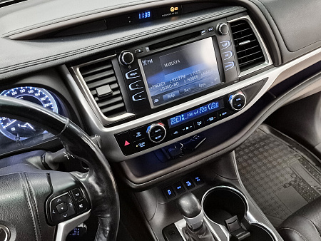 Toyota Highlander 3.5 AT (249 л.с.) 4WD, 2014 Toyota Highlander 3.5 AT (249 л.с.) 4WD, 2014 — купить в Нижнем Новгороде