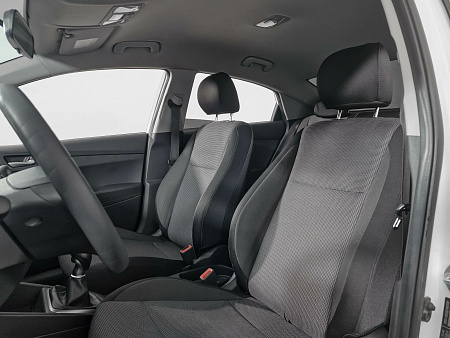 Hyundai Solaris 1.6 MT (123 л.с.), 2017 Hyundai Solaris 1.6 MT (123 л.с.), 2017 — купить в Нижнем Новгороде