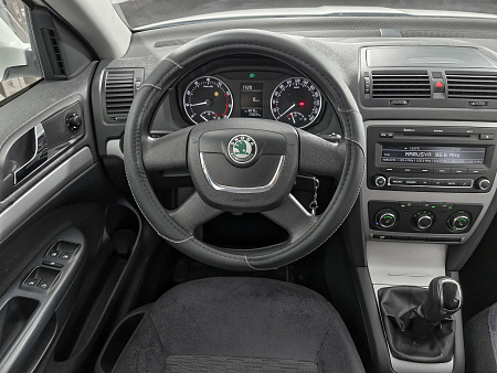 Skoda Octavia 1.6 MT (102 л.с.), 2013 — купить в Нижнем Новгороде