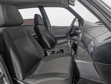 Chevrolet Niva 1.7 MT (80 л.с.) 4WD, 2012 Chevrolet Niva 1.7 MT (80 л.с.) 4WD, 2012 — купить в Нижнем Новгороде