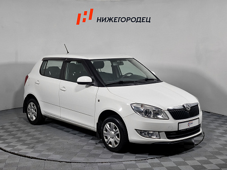 Skoda Fabia 1.6 AT (105 л.с.), 2013 — купить в Нижнем Новгороде