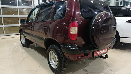 Chevrolet Niva 1.7 MT (80 л.с.) 4WD, 2004 Chevrolet Niva 1.7 MT (80 л.с.) 4WD, 2004 — купить в Нижнем Новгороде