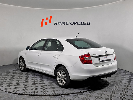 Skoda Rapid 1.6 AT (110 л.с.), 2015 — купить в Нижнем Новгороде