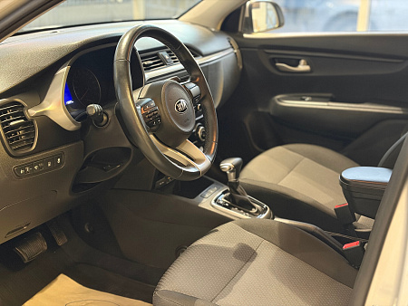 Kia Rio 1.6 AT (123 л.с.), 2020 — купить в Нижнем Новгороде