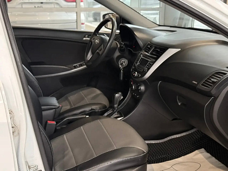 Hyundai Solaris 1.6 AT (123 л.с.), 2015 Hyundai Solaris 1.6 AT (123 л.с.), 2015 — купить в Нижнем Новгороде