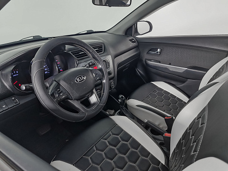 Kia Rio 4-speed 1.6 AT (123 л.с.), 2014 Kia Rio 4-speed 1.6 AT (123 л.с.), 2014 — купить в Нижнем Новгороде