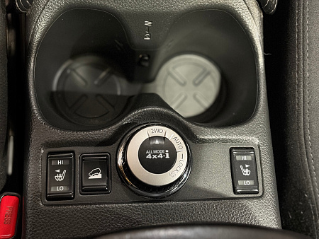Nissan X-Trail 2.0 CVT (144 л.с.) 4WD, 2015 — купить в Нижнем Новгороде