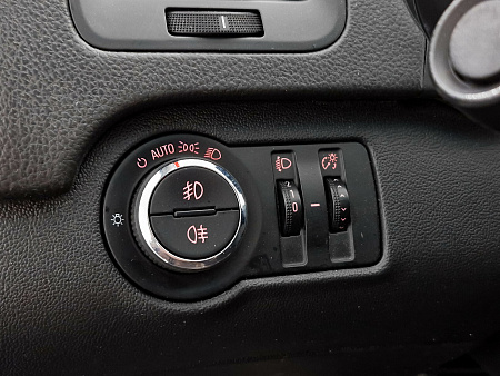 Opel Insignia 1.8 MT (140 л.с.), 2013 — купить в Нижнем Новгороде