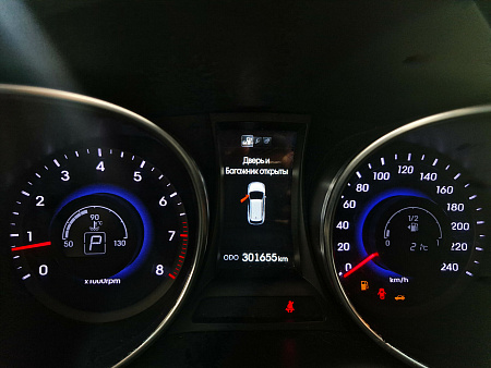 Hyundai Santa Fe 2.4 AT (175 л.с.) 4WD, 2013 Hyundai Santa Fe 2.4 AT (175 л.с.) 4WD, 2013 — купить в Нижнем Новгороде