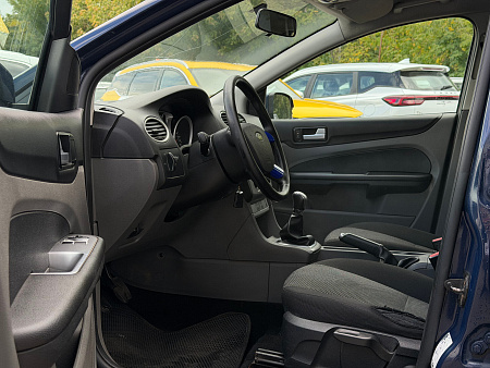 Ford Focus 1.6 MT (100 л.с.), 2010 — купить в Нижнем Новгороде