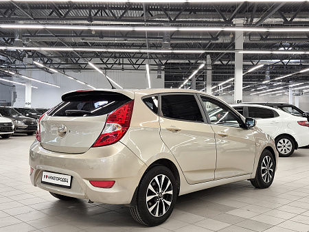 Hyundai Solaris 1.6 AT (123 л.с.), 2012 Hyundai Solaris 1.6 AT (123 л.с.), 2012 — купить в Нижнем Новгороде