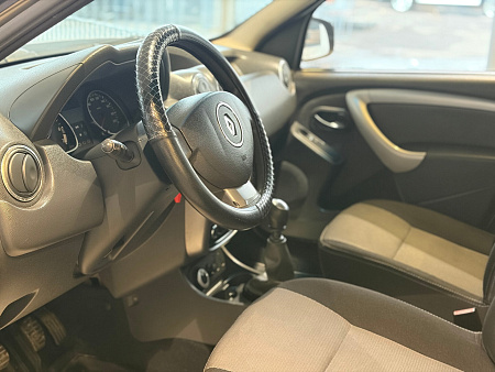 Renault Duster 1.6 MT (102 л.с.) 4WD, 2012 — купить в Нижнем Новгороде