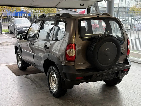 Chevrolet Niva 1.7 MT (80 л.с.) 4WD, 2013 Chevrolet Niva 1.7 MT (80 л.с.) 4WD, 2013 — купить в Нижнем Новгороде