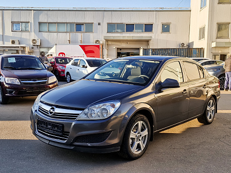 Opel Astra 1.6 MT (115 л.с.), 2011 Opel Astra 1.6 MT (115 л.с.), 2011 — купить в Нижнем Новгороде