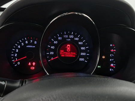 Kia Rio 4-speed 1.6 AT (123 л.с.), 2014 Kia Rio 4-speed 1.6 AT (123 л.с.), 2014 — купить в Нижнем Новгороде