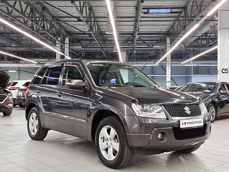 Suzuki Grand Vitara 2.4 AT (169 л.с.) 4WD, 2011 — купить в Нижнем Новгороде